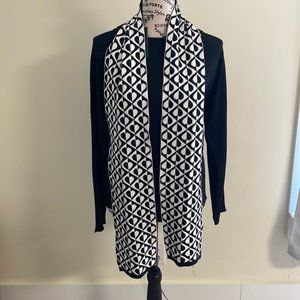 Adrienne Vittadini Black Long Sleeve Knit Top w/ Removable Heart Knit Scarf